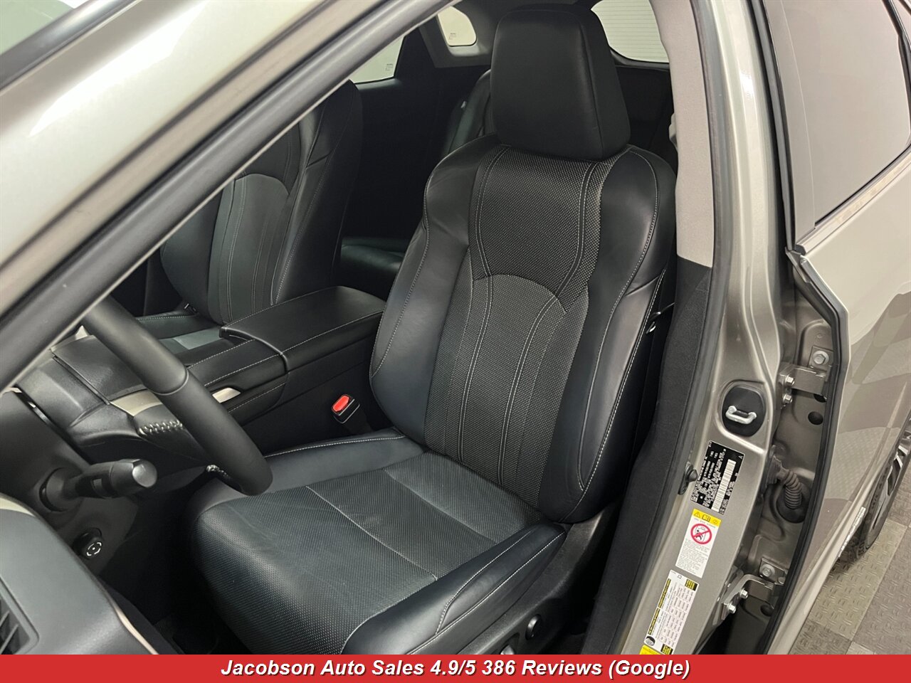 2017 Lexus RX 450h AWD - Photo 35 - Oshkosh, WI 54901