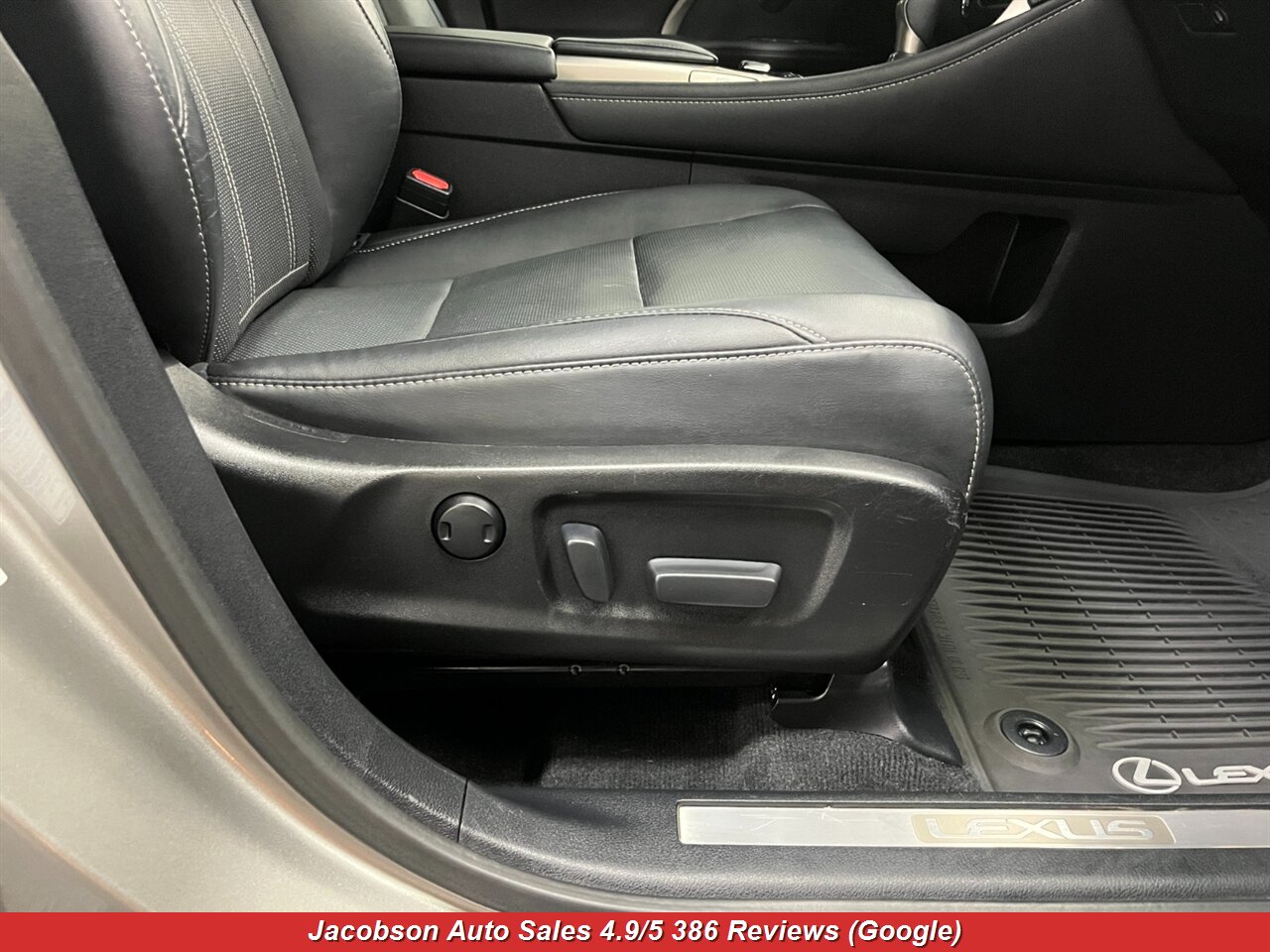 2017 Lexus RX 450h AWD - Photo 48 - Oshkosh, WI 54901