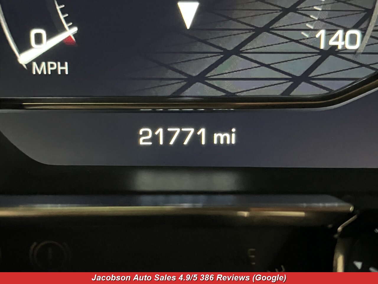 2024 GMC Sierra 1500 Elevation Standard Crew Cab SB 4x4 - Photo 8 - Oshkosh, WI 54901