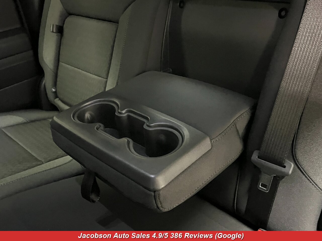 2024 GMC Sierra 1500 Elevation Standard Crew Cab SB 4x4 - Photo 38 - Oshkosh, WI 54901