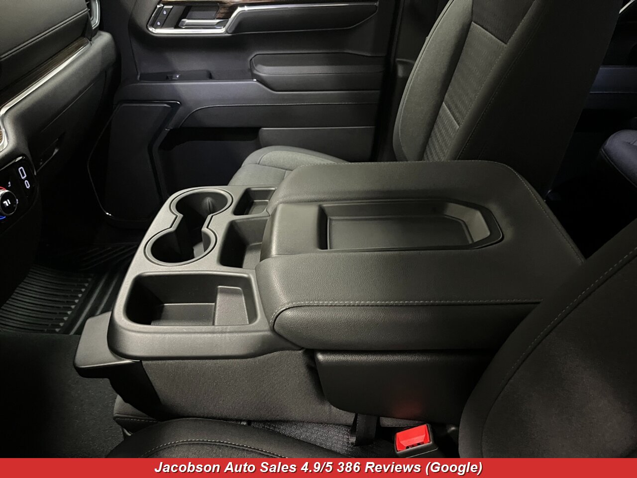 2024 GMC Sierra 1500 Elevation Standard Crew Cab SB 4x4 - Photo 24 - Oshkosh, WI 54901