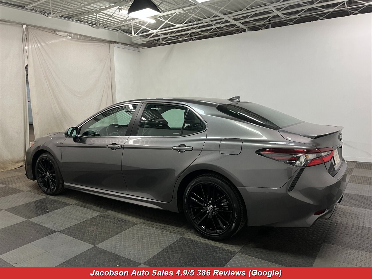 2024 Toyota Camry SE - Photo 44 - Oshkosh, WI 54901
