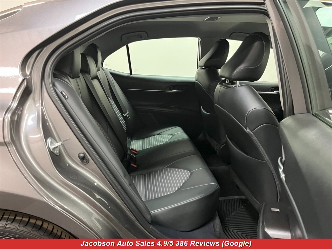 2024 Toyota Camry SE - Photo 34 - Oshkosh, WI 54901