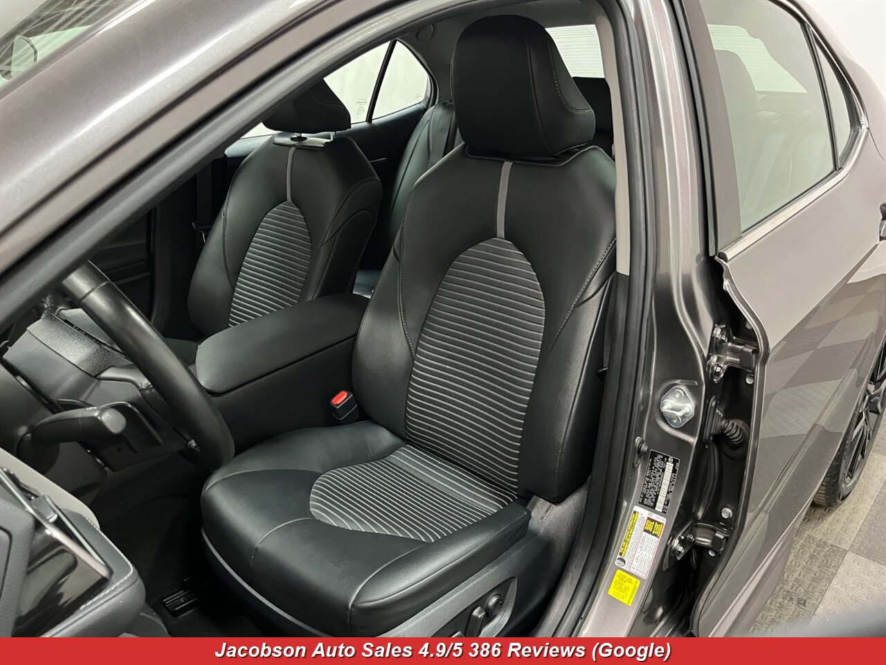 2024 Toyota Camry SE - Photo 26 - Oshkosh, WI 54901