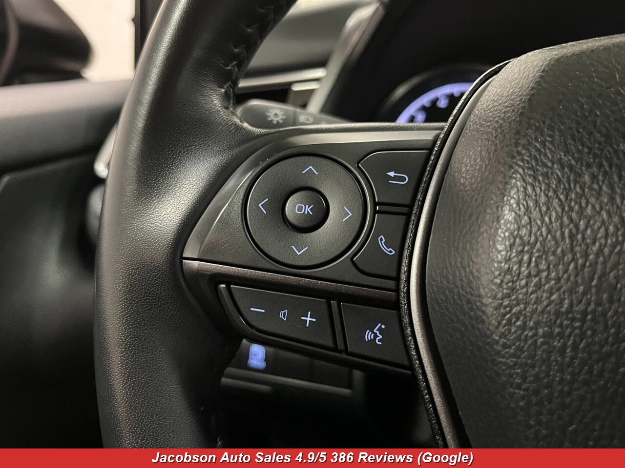 2024 Toyota Camry SE - Photo 9 - Oshkosh, WI 54901