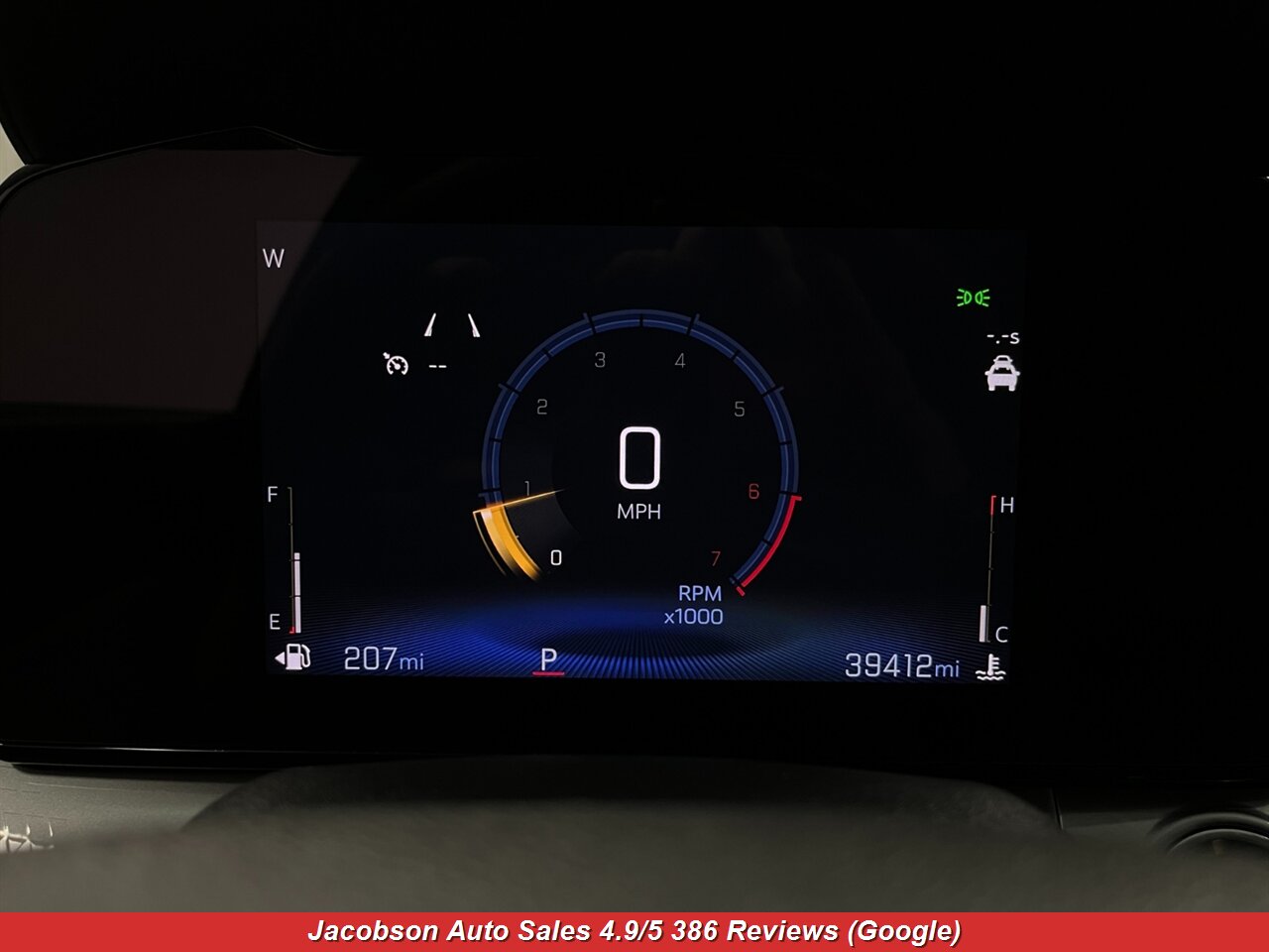 2025 Chevrolet Trax LT - Photo 10 - Oshkosh, WI 54901