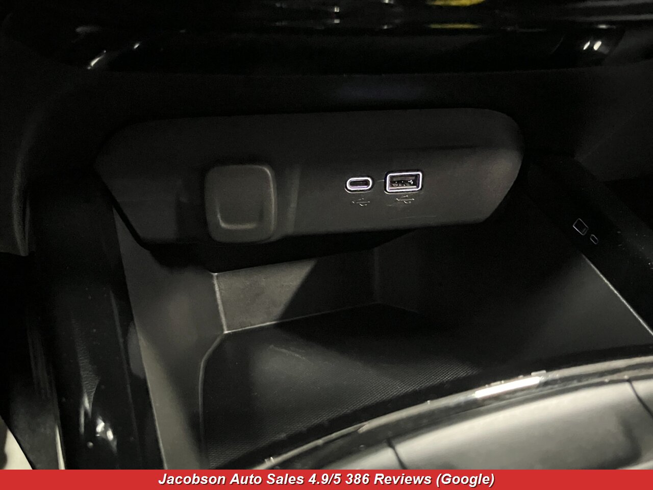 2025 Chevrolet Trax LT - Photo 21 - Oshkosh, WI 54901