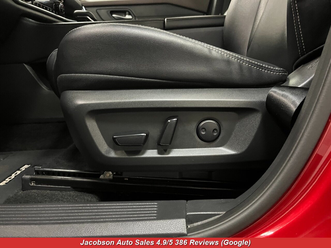2023 Nissan Rogue SL AWD - Photo 33 - Oshkosh, WI 54901