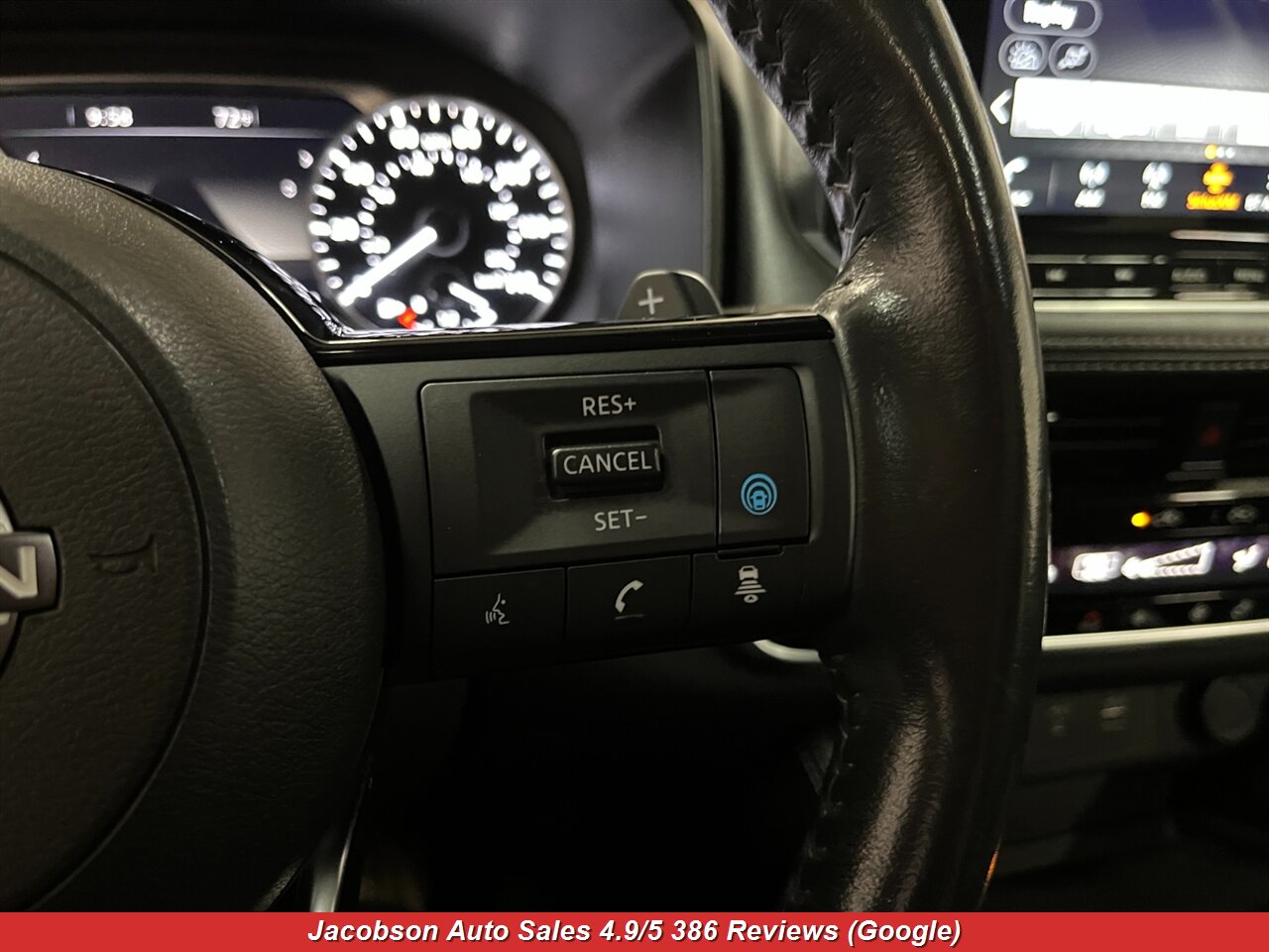 2023 Nissan Rogue SL AWD - Photo 8 - Oshkosh, WI 54901