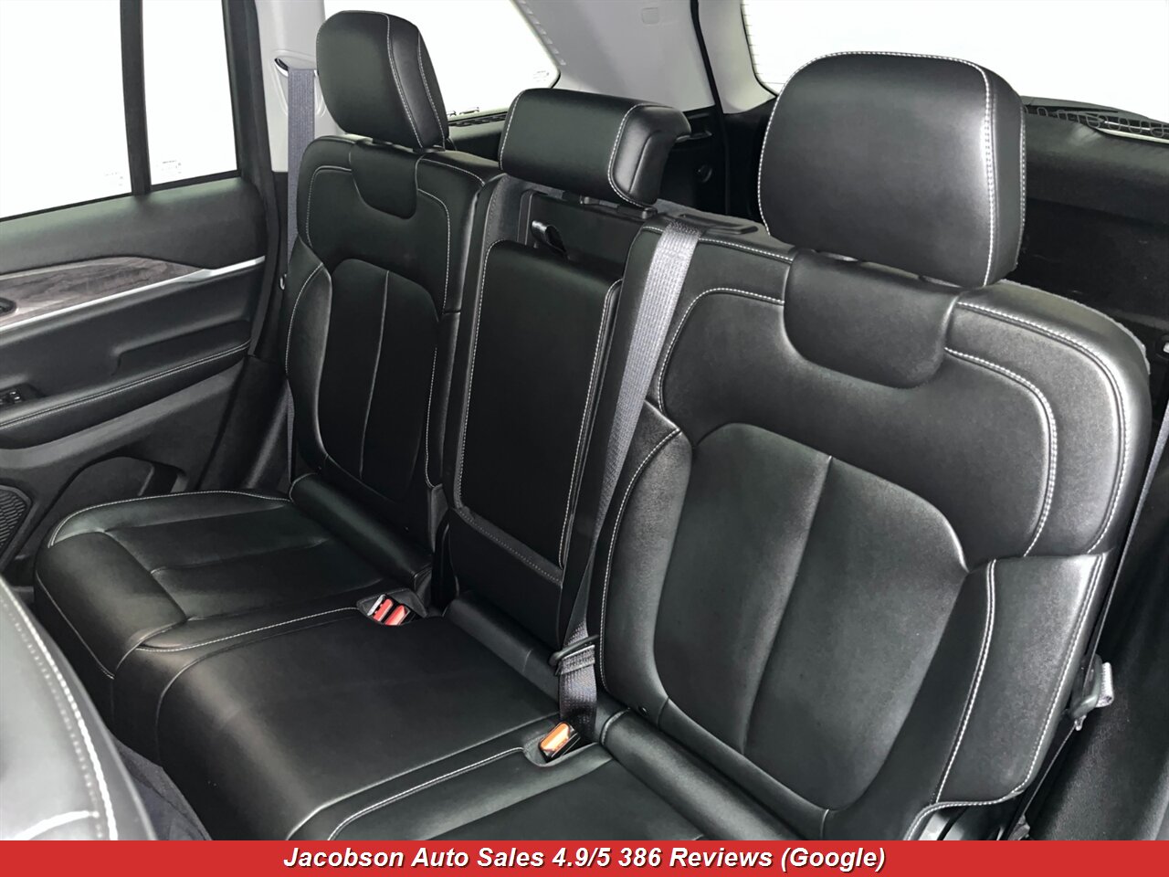 2023 Jeep Grand Cherokee Limited 4x4 - Photo 37 - Oshkosh, WI 54901