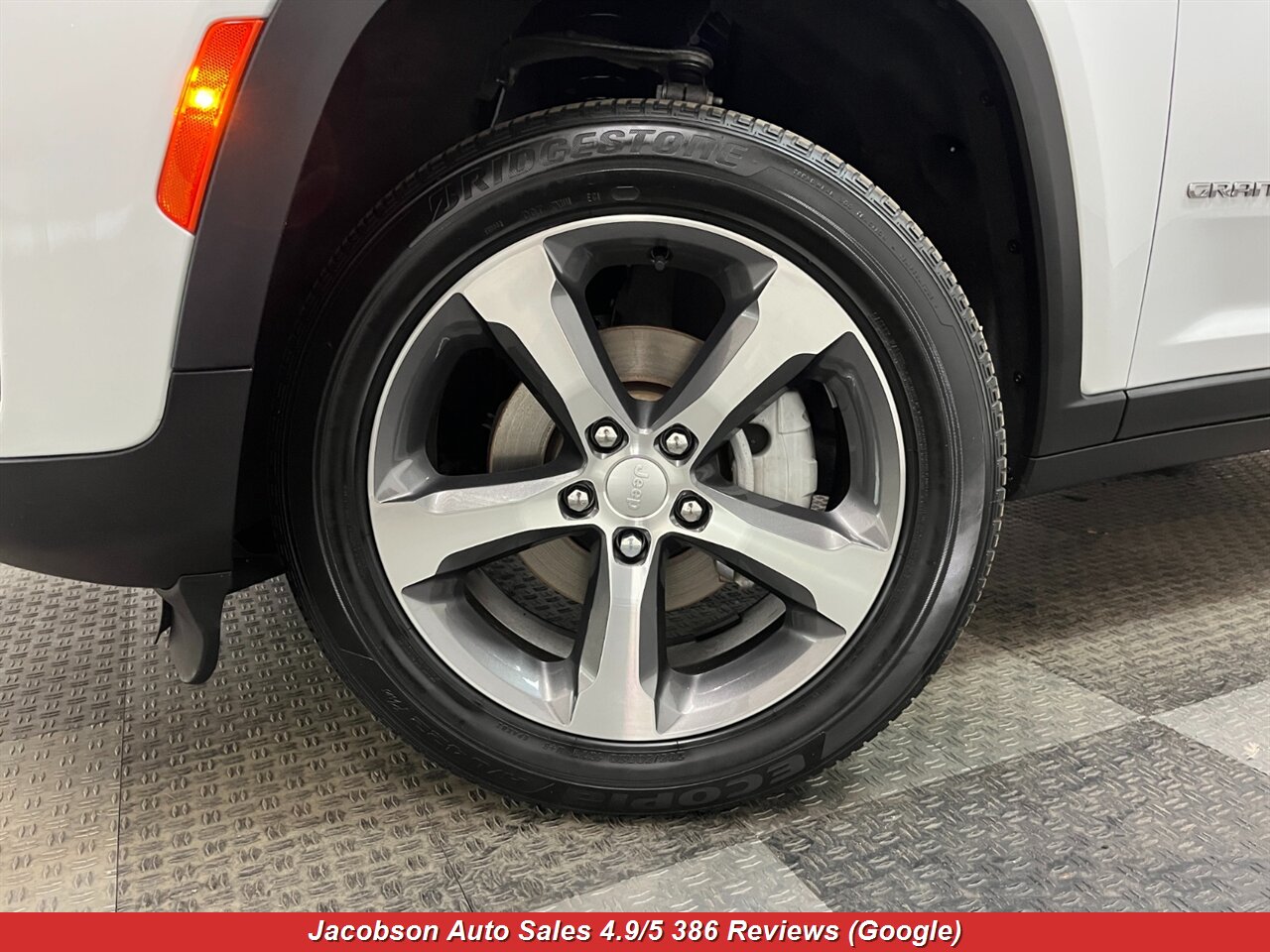 2023 Jeep Grand Cherokee Limited 4x4 - Photo 57 - Oshkosh, WI 54901