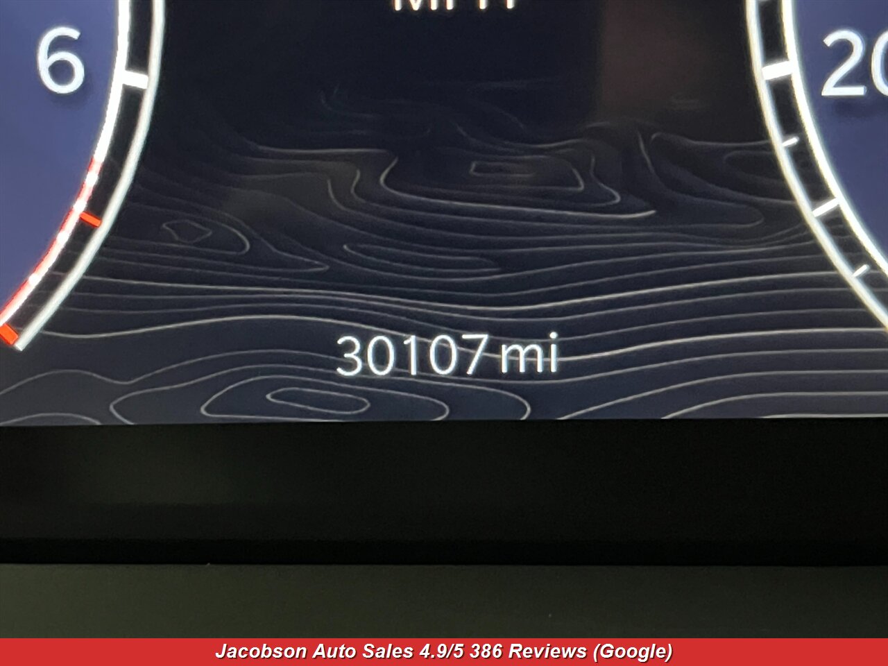 2023 Jeep Grand Cherokee Limited 4x4 - Photo 11 - Oshkosh, WI 54901