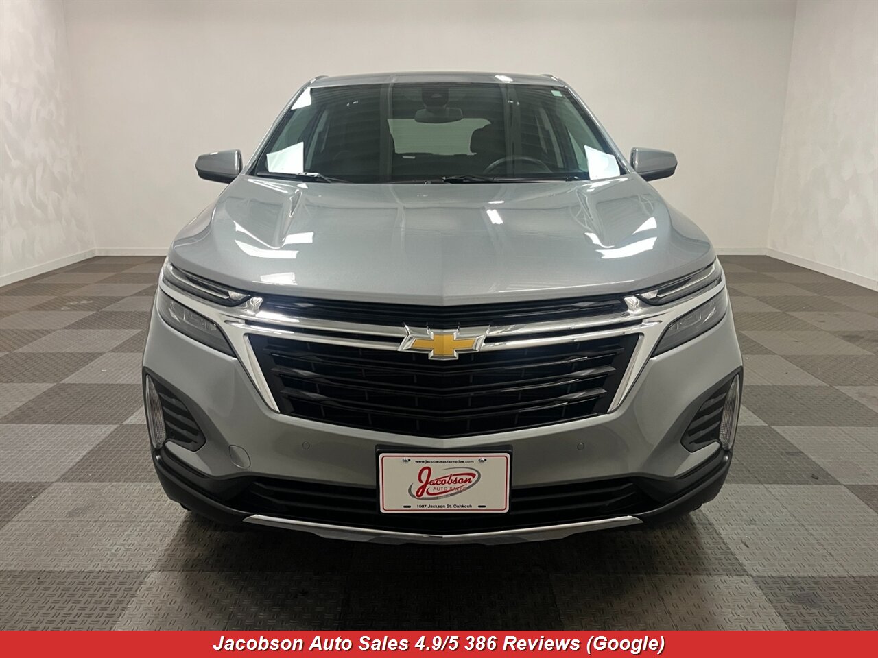 2023 Chevrolet Equinox LT 4x4 - Photo 2 - Oshkosh, WI 54901