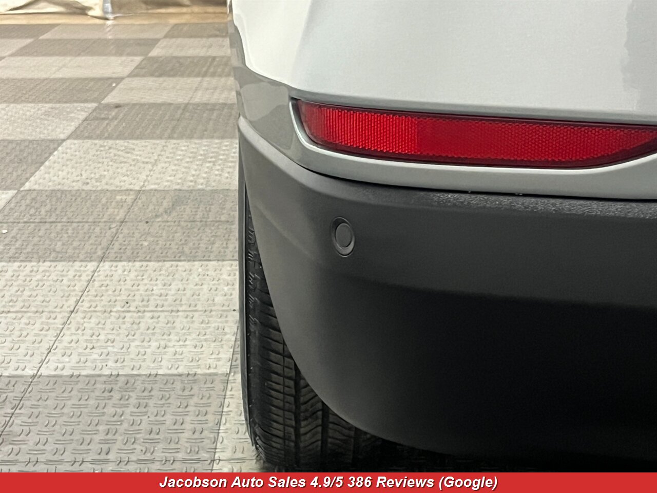 2023 Chevrolet Equinox LT 4x4 - Photo 50 - Oshkosh, WI 54901