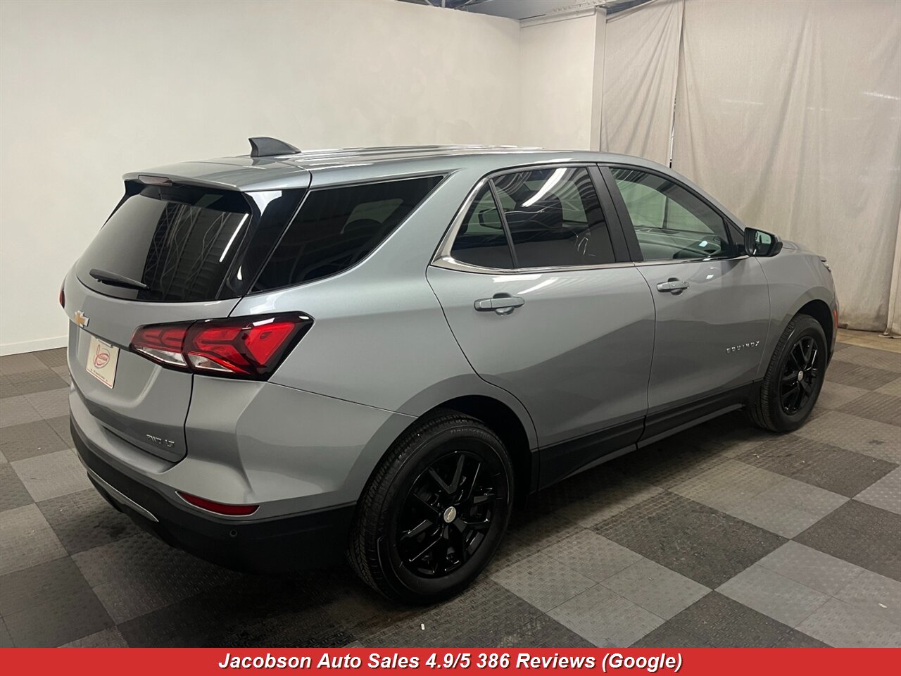 2023 Chevrolet Equinox LT 4x4 - Photo 44 - Oshkosh, WI 54901