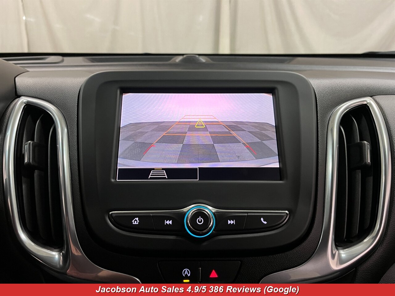 2023 Chevrolet Equinox LT 4x4 - Photo 16 - Oshkosh, WI 54901