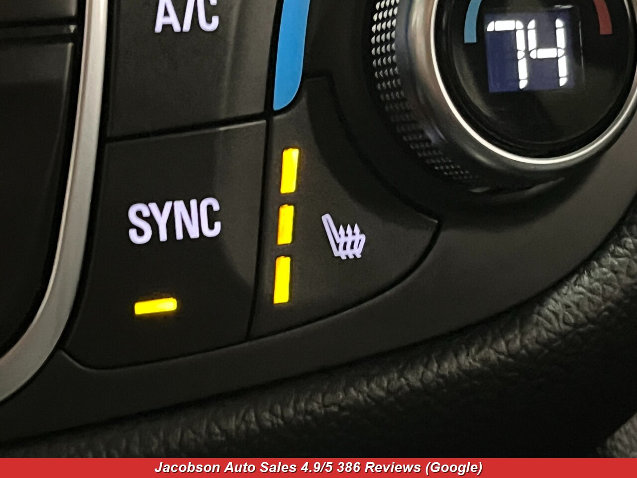 2023 Chevrolet Equinox LT 4x4 - Photo 21 - Oshkosh, WI 54901