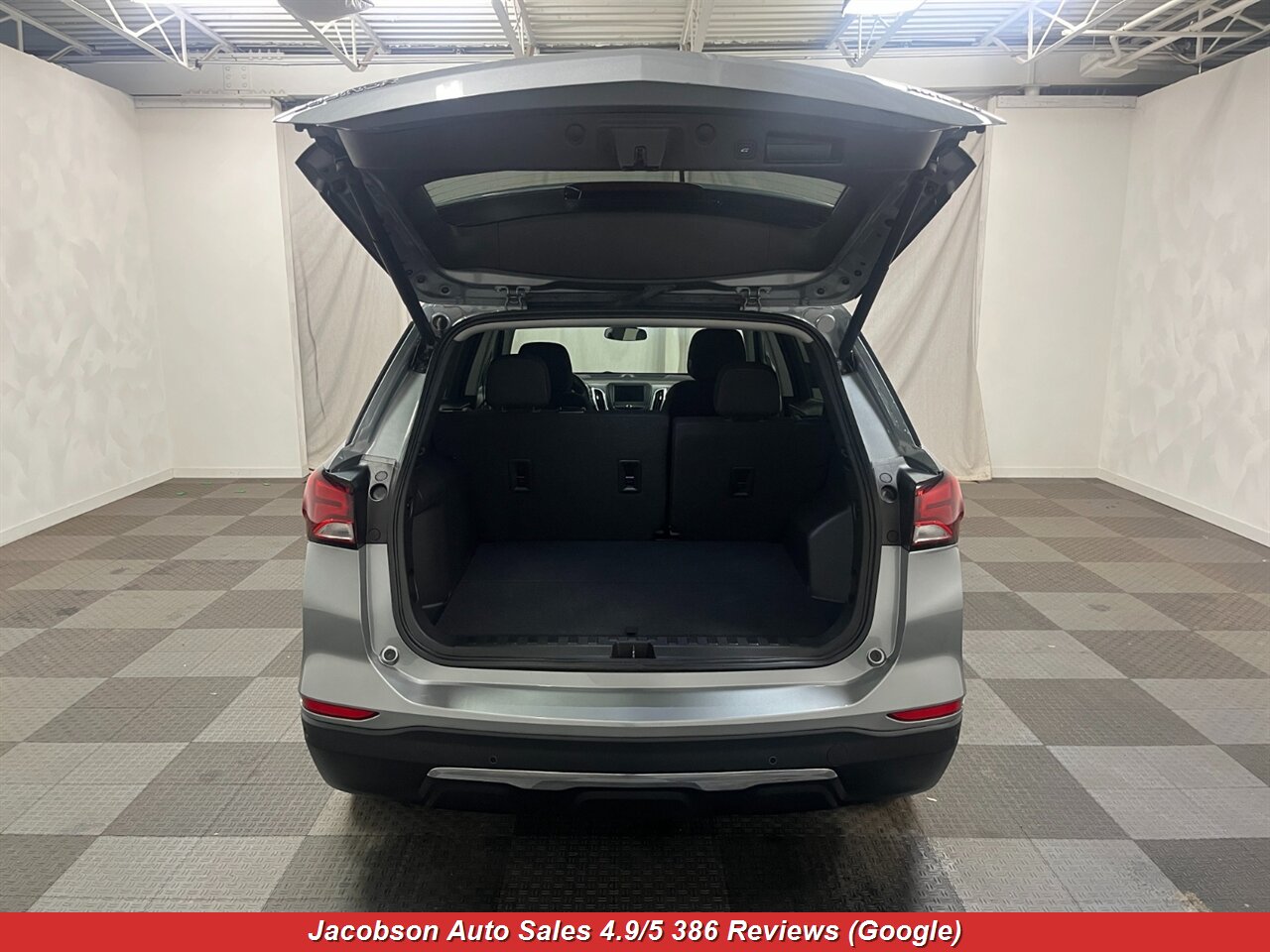 2023 Chevrolet Equinox LT 4x4 - Photo 46 - Oshkosh, WI 54901