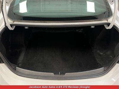 2023 Chevrolet Malibu LT   - Photo 42 - Oshkosh, WI 54901