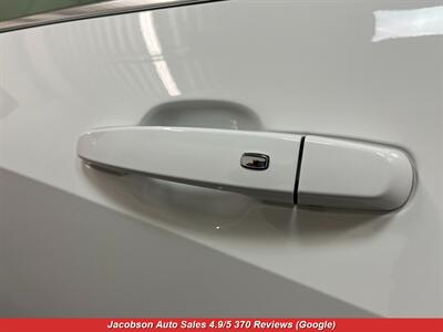 2023 Chevrolet Malibu LT   - Photo 27 - Oshkosh, WI 54901