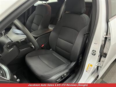 2023 Chevrolet Malibu LT   - Photo 32 - Oshkosh, WI 54901