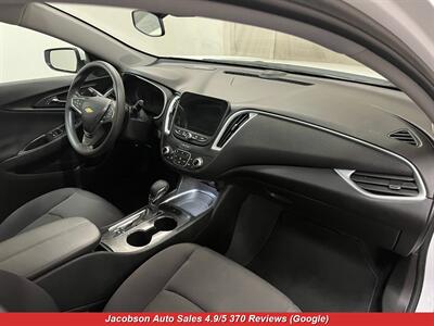 2023 Chevrolet Malibu LT   - Photo 48 - Oshkosh, WI 54901