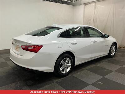 2023 Chevrolet Malibu LT   - Photo 43 - Oshkosh, WI 54901