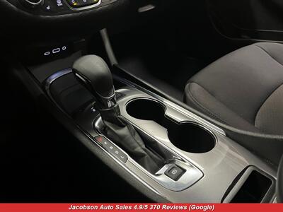 2023 Chevrolet Malibu LT   - Photo 17 - Oshkosh, WI 54901