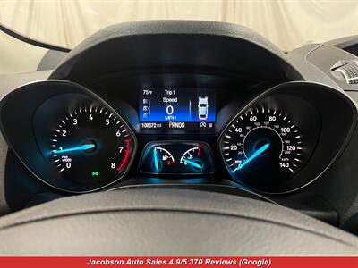 2017 Ford Escape SE   - Photo 7 - Oshkosh, WI 54901