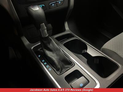 2017 Ford Escape SE   - Photo 15 - Oshkosh, WI 54901