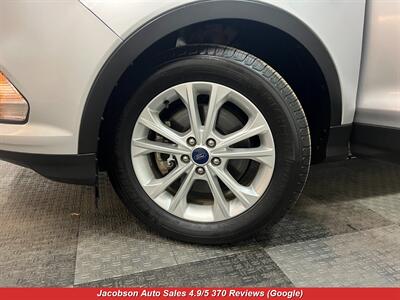 2017 Ford Escape SE   - Photo 49 - Oshkosh, WI 54901
