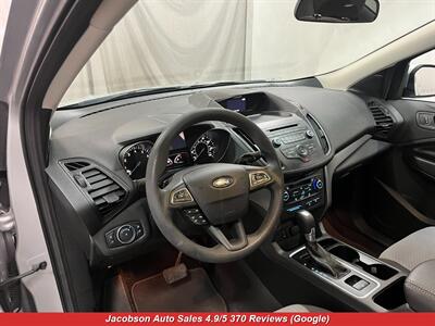 2017 Ford Escape SE   - Photo 25 - Oshkosh, WI 54901