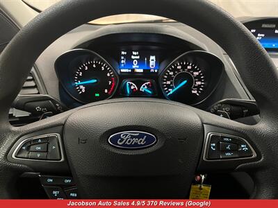 2017 Ford Escape SE   - Photo 52 - Oshkosh, WI 54901