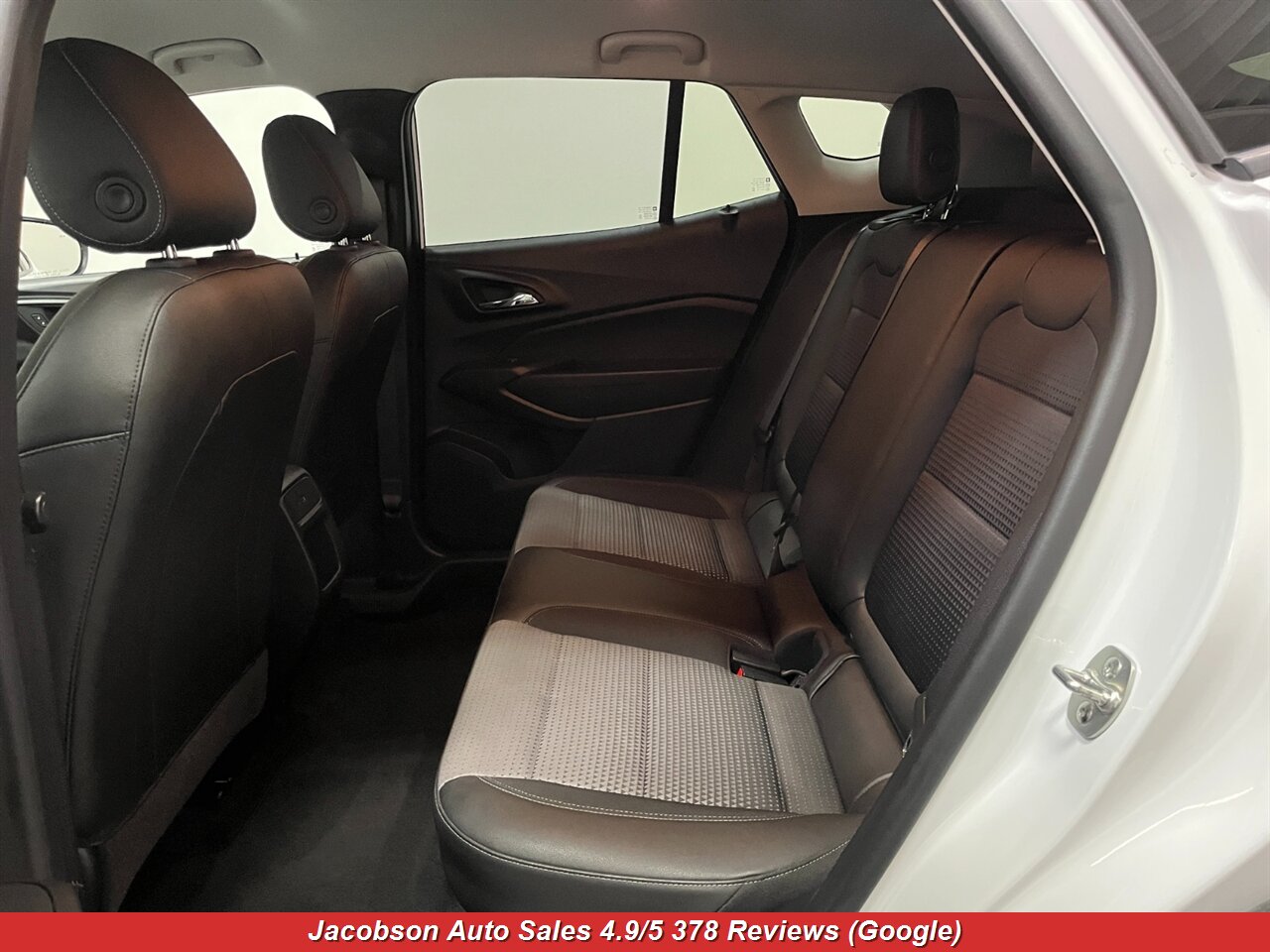 2024 Chevrolet Trax LT - Photo 37 - Oshkosh, WI 54901