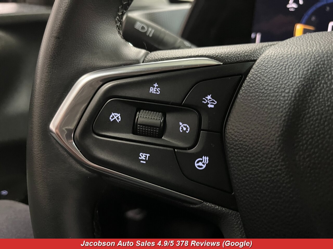 2024 Chevrolet Trax LT - Photo 9 - Oshkosh, WI 54901