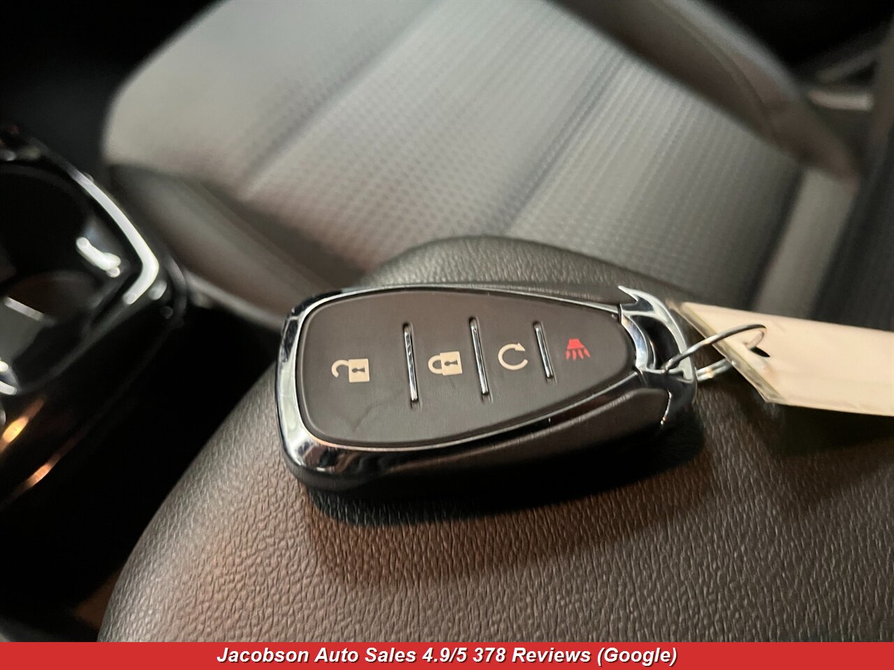 2024 Chevrolet Trax LT - Photo 28 - Oshkosh, WI 54901