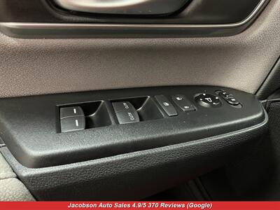 2021 Honda CR-V EX   - Photo 2 - Oshkosh, WI 54901