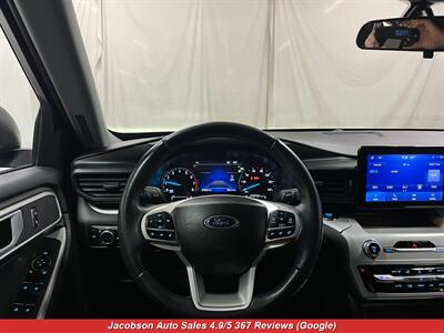 2023 Ford Explorer XLT AWD   - Photo 7 - Oshkosh, WI 54901