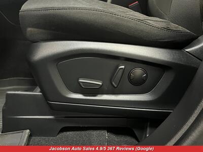 2023 Ford Explorer XLT AWD   - Photo 32 - Oshkosh, WI 54901