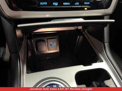 2023 Ford Explorer XLT AWD   - Photo 23 - Oshkosh, WI 54901