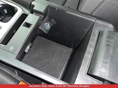 2023 Ford Explorer XLT AWD   - Photo 26 - Oshkosh, WI 54901