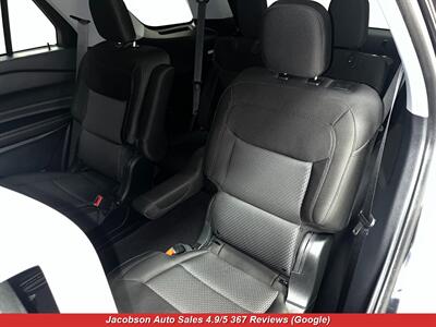 2023 Ford Explorer XLT AWD   - Photo 33 - Oshkosh, WI 54901