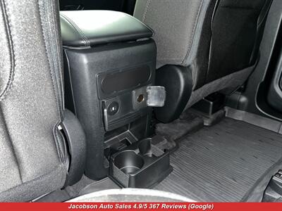 2023 Ford Explorer XLT AWD   - Photo 35 - Oshkosh, WI 54901