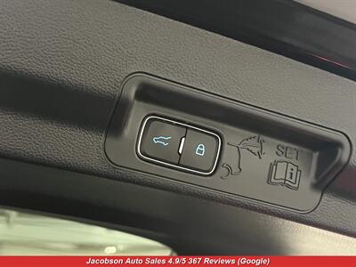 2023 Ford Explorer XLT AWD   - Photo 50 - Oshkosh, WI 54901