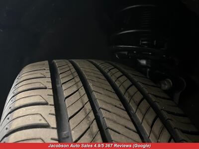 2023 Ford Explorer XLT AWD   - Photo 55 - Oshkosh, WI 54901