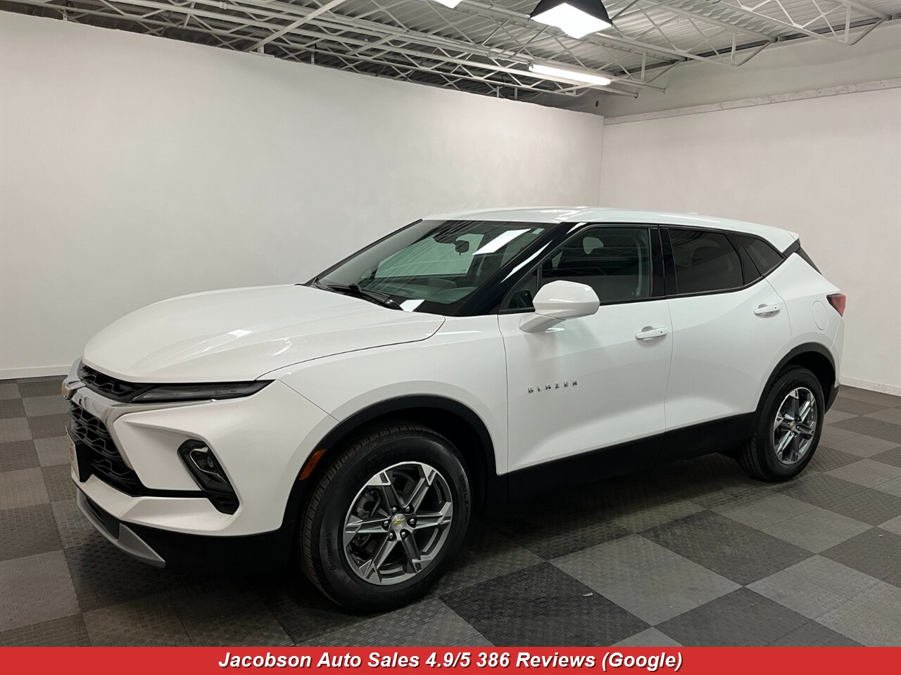 2023 Chevrolet Blazer 2LT AWD   - Photo 1 - Oshkosh, WI 54901