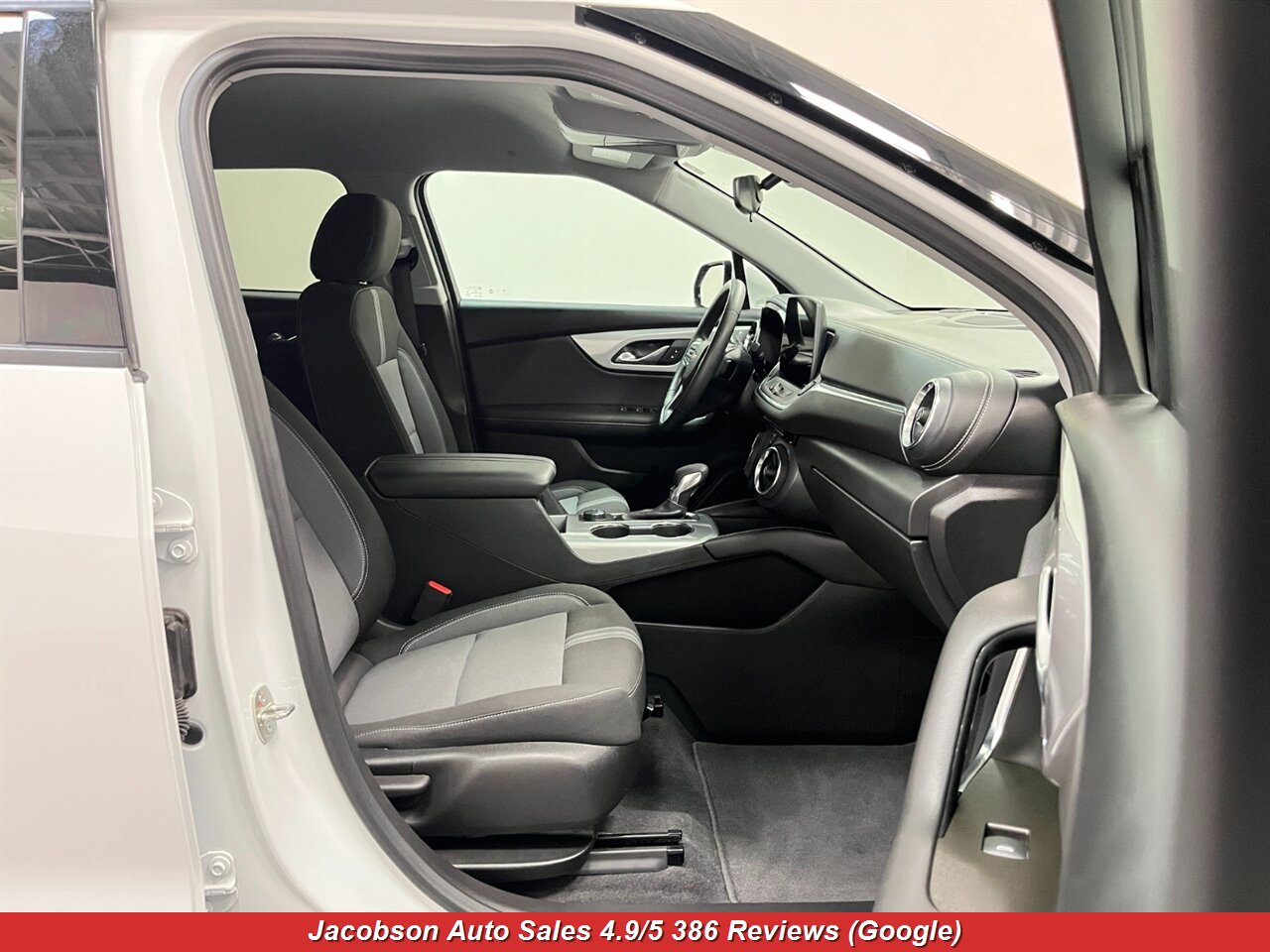 2023 Chevrolet Blazer 2LT AWD - Photo 38 - Oshkosh, WI 54901