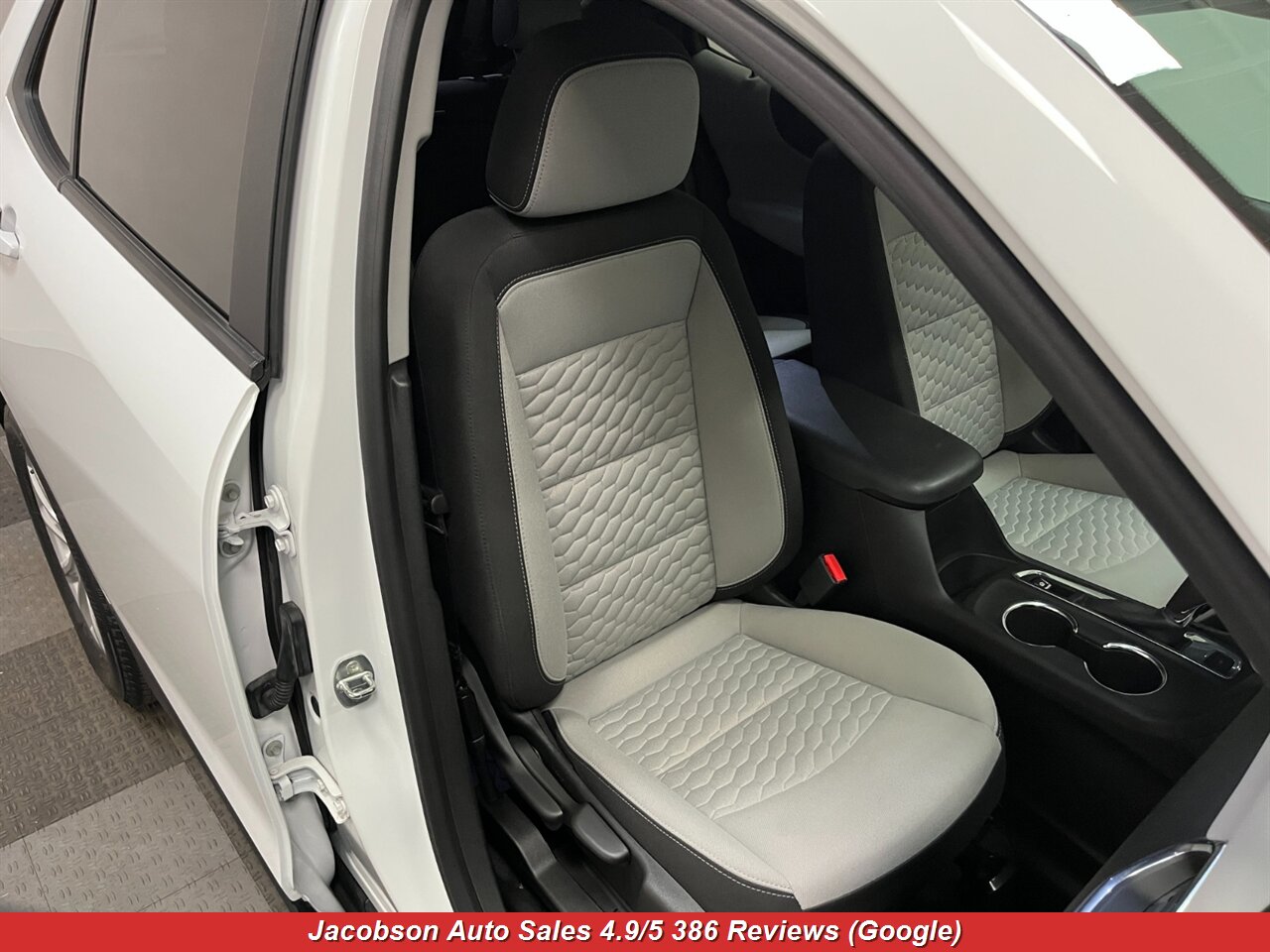 2021 Chevrolet Equinox LS 4x4 - Photo 49 - Oshkosh, WI 54901