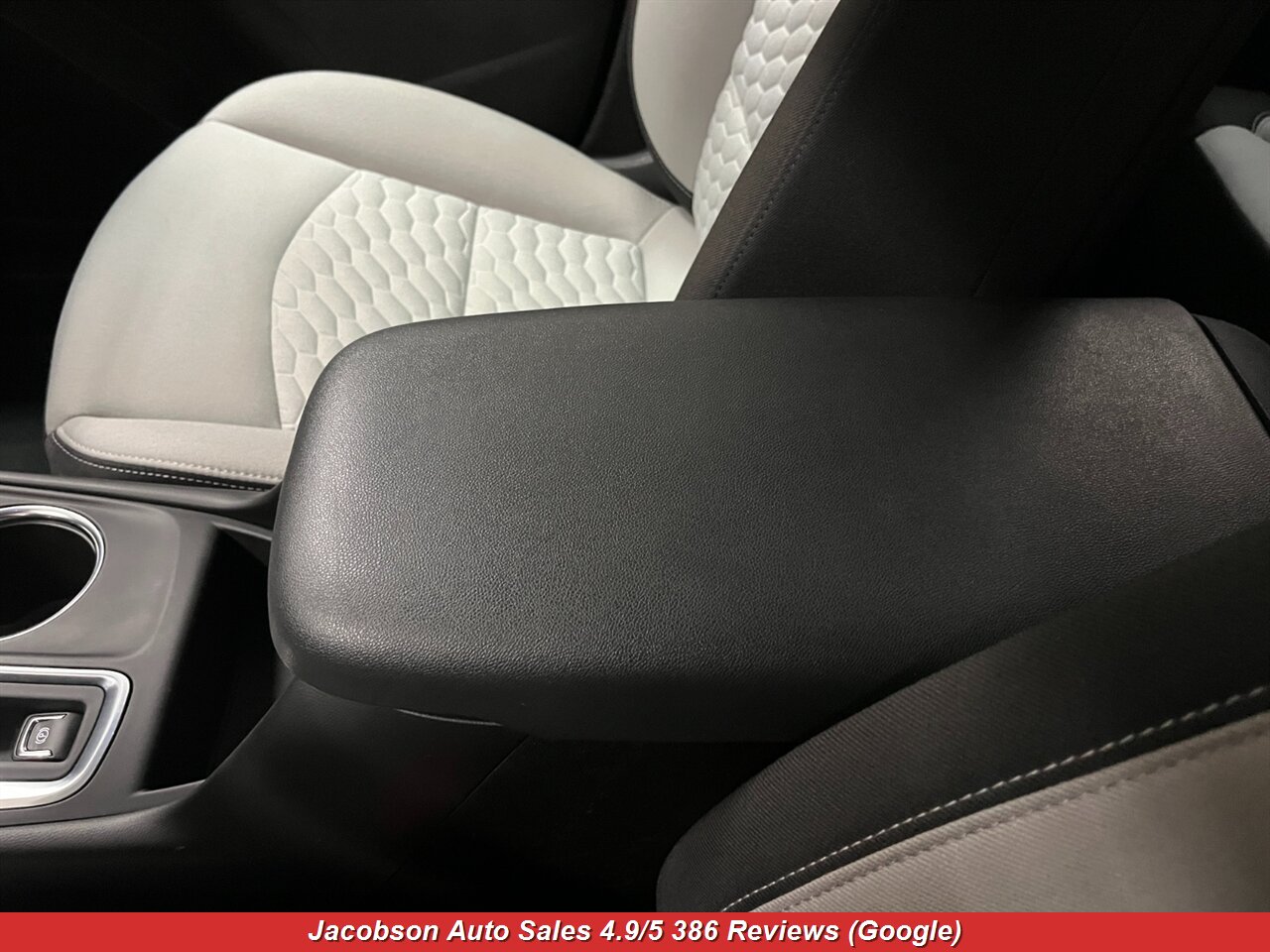 2021 Chevrolet Equinox LS 4x4 - Photo 19 - Oshkosh, WI 54901