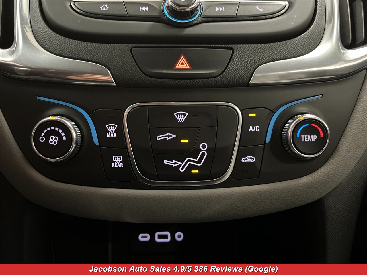 2021 Chevrolet Equinox LS 4x4 - Photo 13 - Oshkosh, WI 54901